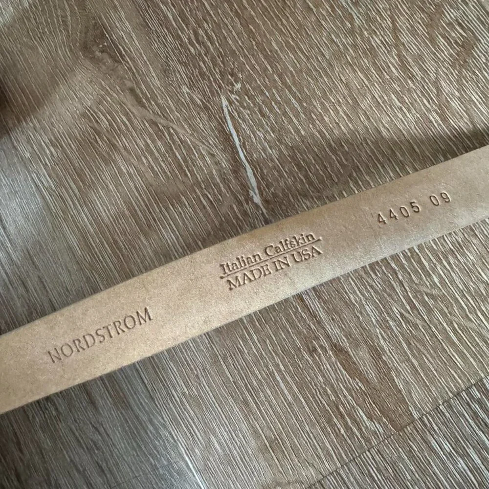 Nordstrom made in the USA Italian Calfskin Beige Cream‎ Leather Belt!